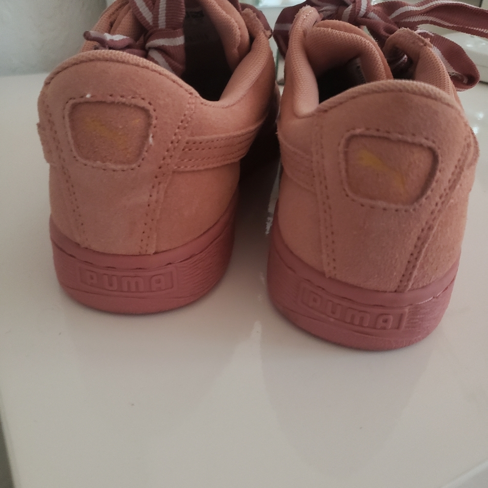πPuma Suede Fashion Tennis Shoesπ - Picture 4 of 9